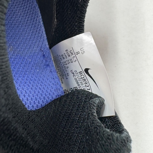 Nike Women's Epic React Flyknit Shoes -‎ Size 8. - Picture 9 of 9